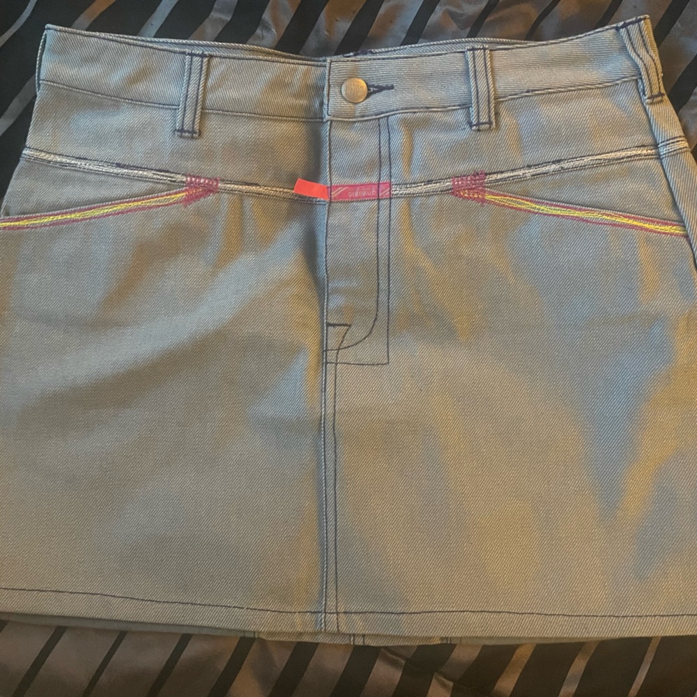 NWOT 💖 SUPER CUTE JEAN SKIRT 🎀